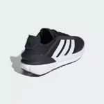 Adidas Avryn Shoes Black & White - الصورة 4