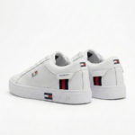 ⁦Tommy Hilfiger Sneakers white⁩ - الصورة ⁦4⁩